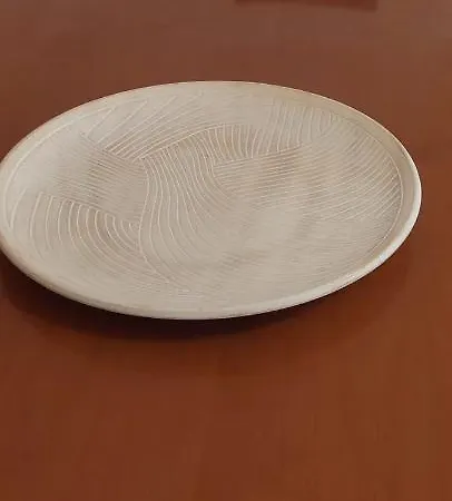 דירה Oura Strip